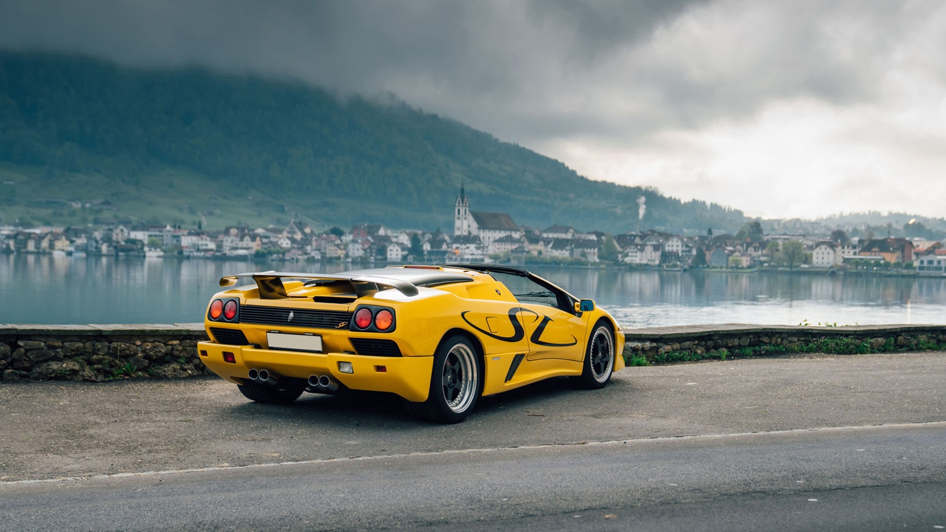 Hình nền máy tính Lamborghini Diablo 40